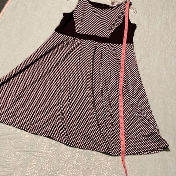 Motherhood sz M maternity dress black & white sleeveless block design polka dot - Picture 7 of 15